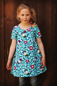 Schnittmuster-Kinder-Kleid-Sweatkleid-Jerseykleid-Baumwolle-Preciosa-erbsuende-11