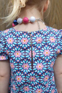 Schnittmuster-Kinder-Kleid-Sweatkleid-Jerseykleid-Baumwolle-Preciosa-erbsuende-12