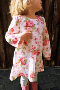 Schnittmuster-Kinder-Kleid-Sweatkleid-Jerseykleid-Baumwolle-Preciosa-erbsuende-24