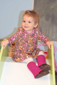 Schnittmuster-Kinder-Kleid-Sweatkleid-Jerseykleid-Baumwolle-Preciosa-erbsuende-29