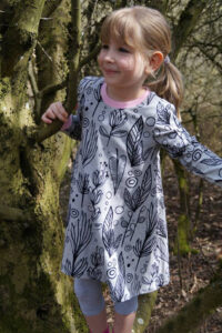 Schnittmuster-Kinder-Kleid-Sweatkleid-Jerseykleid-Baumwolle-Preciosa-erbsuende-31
