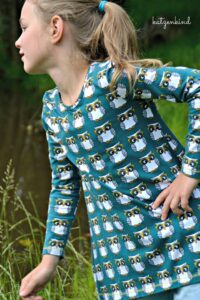 Schnittmuster-Kinder-Kleid-Sweatkleid-Jerseykleid-Baumwolle-Preciosa-erbsuende-39