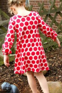 Schnittmuster-Kinder-Kleid-Sweatkleid-Jerseykleid-Baumwolle-Preciosa-erbsuende-53