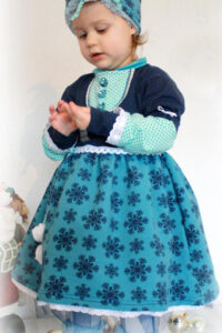 Schnittmuster-Kleid-Kinder-Baby-Tuellrock-Festkleid-Fidelia-erbsuende-11