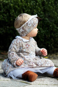 Schnittmuster-Kleid-Kinder-Baby-Tuellrock-Festkleid-Fidelia-erbsuende-14