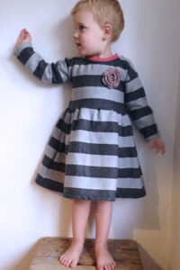 Schnittmuster-Kleid-Kinder-Baby-Tuellrock-Festkleid-Fidelia-erbsuende-20