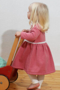 Schnittmuster-Kleid-Kinder-Baby-Tuellrock-Festkleid-Fidelia-erbsuende-23