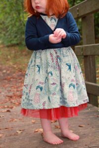Schnittmuster-Kleid-Kinder-Baby-Tuellrock-Festkleid-Fidelia-erbsuende-35