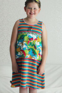 Schnittmuster-Traegerkleid-Kleid-Baby-Kinder-Haengerchen-Pipoca-erbsuende-15