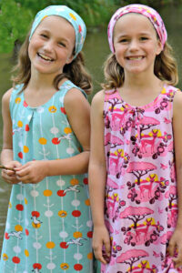 Schnittmuster-Traegerkleid-Kleid-Baby-Kinder-Haengerchen-Pipoca-erbsuende-34