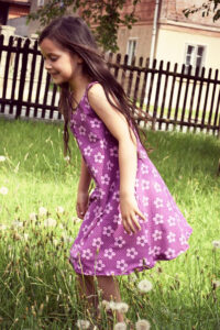 Schnittmuster-Traegerkleid-Kleid-Baby-Kinder-Haengerchen-Pipoca-erbsuende-4