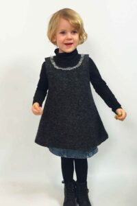 Schnittmuster-Traegerkleid-Kleid-Baby-Kinder-Haengerchen-Pipoca-erbsuende-44