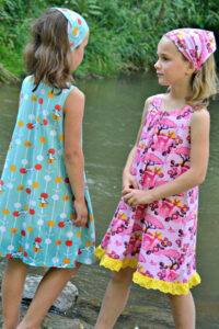 Schnittmuster-Traegerkleid-Kleid-Baby-Kinder-Haengerchen-Pipoca-erbsuende-45