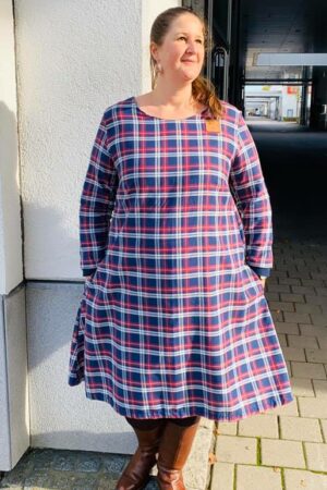 ebook_Schnittmuster_Damen_Kleid_Alinie_Bluse_Webware_Femea_erbsuende_27