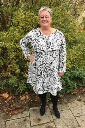 ebook_Schnittmuster_Damen_Kleid_Alinie_Bluse_Webware_Femea_erbsuende_41