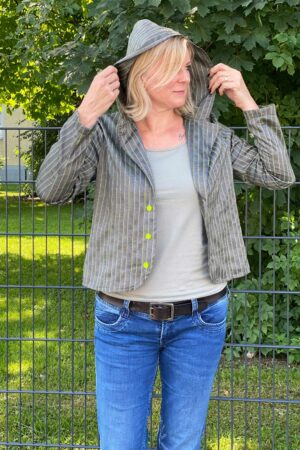 Schnittmuster Damen Blazer Jackett Kapuze Kragen Wiener Nähte Paulista erbsuende