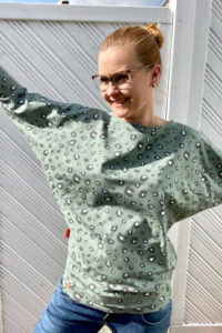 Damen Schnittmuster Kleid Shirt Pullover mit Fledermausärmeln erbsuende Gula