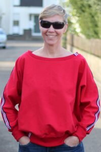 Damen Schnittmuster Kleid Shirt Pullover mit Fledermausärmeln erbsuende Gula