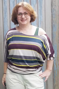 Damen Schnittmuster Kleid Shirt Pullover mit Fledermausärmeln erbsuende Gula