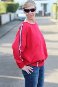 Damen Schnittmuster Kleid Shirt Pullover mit Fledermausärmeln erbsuende Gula