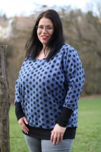 Damen Schnittmuster Kleid Shirt Pullover mit Fledermausärmeln erbsuende Gula