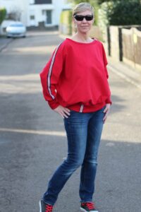 Damen Schnittmuster Kleid Shirt Pullover mit Fledermausärmeln erbsuende Gula
