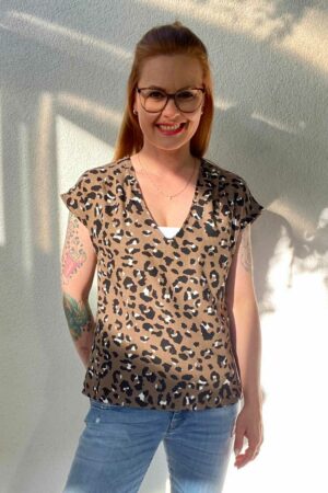 Schnittmuster Damen lockere Bluse V-Ausschnitt