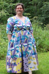 Schnittmuster-Damen-Kleid-Maxikleid-Ruesche-wickeloptik-erbsuende-maringa-plus-size-curvy-20