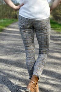 Schnittmuster-Legging-Jeggings-schmale-Hose-Limeira-erbsuende-19