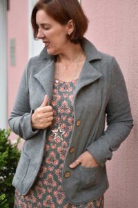 Schnittmuster-Damen-Blazer-Jackett-Jacke-Kapuze-Kragen-Paulista-erbsuende-33