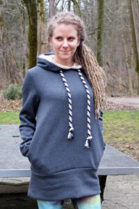 Schnittmuster-Damen-Hoodie-Pullover-Caracol-erbsuende-21