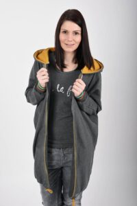 Schnittmuster-Damen-Mantel-Fledermaus-Aermel-Sweatmantel-oversize-morcego-erbsuende-38