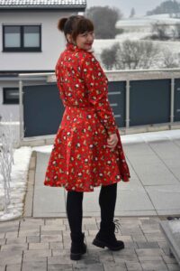 Schnittmuster-Kleid-Kragen-Wickeloptik-V-Ausschnitt-50er-Jahre-Calla-erbsuende-14