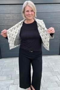 Schnittmuster-Jacke-Blazer-Kurzblazer-Jersey-Lilia-erbsuende-16