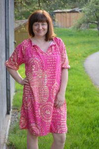 Schnittmuster-Bluse-Tunika-Kleid-Folklore-Ballonärmel-erbsuende-1
