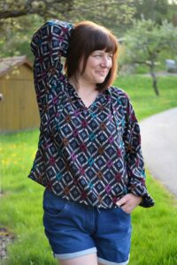 Schnittmuster-Bluse-Tunika-Kleid-Folklore-Ballonärmel-erbsuende-33