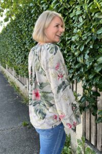Schnittmuster-Bluse-Tunika-Kleid-Folklore-Ballonärmel-erbsuende-39