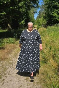 Schnittmuster-Kleid-Jerseykleid-Maxikleid-Serra-erbsuende-13