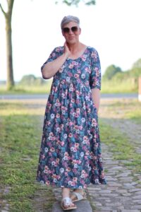 Schnittmuster-Kleid-Jerseykleid-Maxikleid-Serra-erbsuende-3
