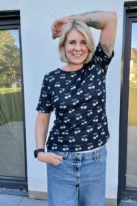 Schnittmuster-Tshirt-Kurzarm-Halber Aermel-Canela-erbsuende-44