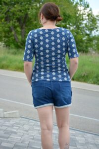 Schnittmuster-Tshirt-Kurzarm-Halber Aermel-Canela-erbsuende-7