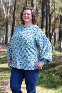 Schnittmuster-Damen-Bluse-Manschetten-Raglan-Webware-Primavera-erbsuende-11