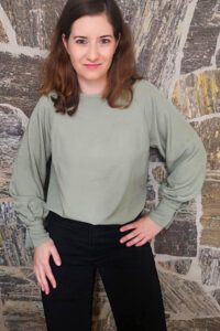 Schnittmuster-Damen-Bluse-Manschetten-Raglan-Webware-Primavera-erbsuende-23