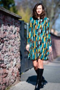 Schnittmuster-Kleid-A-Linie-ausgestellt-Tunika-Top-Jerseykleid-erbsuende-Delicia-31