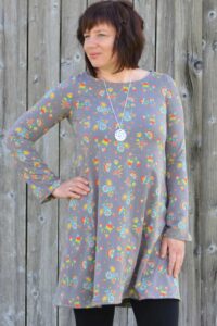 Schnittmuster-Kleid-A-Linie-ausgestellt-Tunika-Top-Jerseykleid-erbsuende-Delicia-41