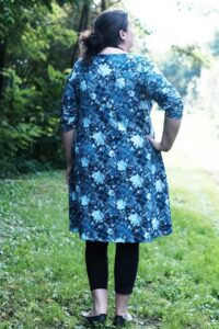 Schnittmuster-Kleid-A-Linie-ausgestellt-Tunika-Top-Jerseykleid-erbsuende-Delicia-59