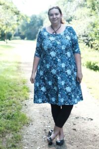Schnittmuster-Kleid-A-Linie-ausgestellt-Tunika-Top-Jerseykleid-erbsuende-Delicia-61
