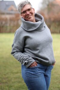 Schnittmuster-Sweater-Pulli-Kragen-oversize-laranja-erbsuende-42