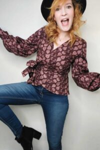 Schnittmuster-Wickelbluse-Damen-Bluse-Pimenta-Schleife-Manschetten-erbsuende-10