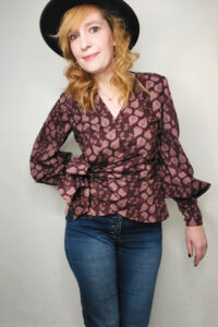 Schnittmuster-Wickelbluse-Damen-Bluse-Pimenta-Schleife-Manschetten-erbsuende-72